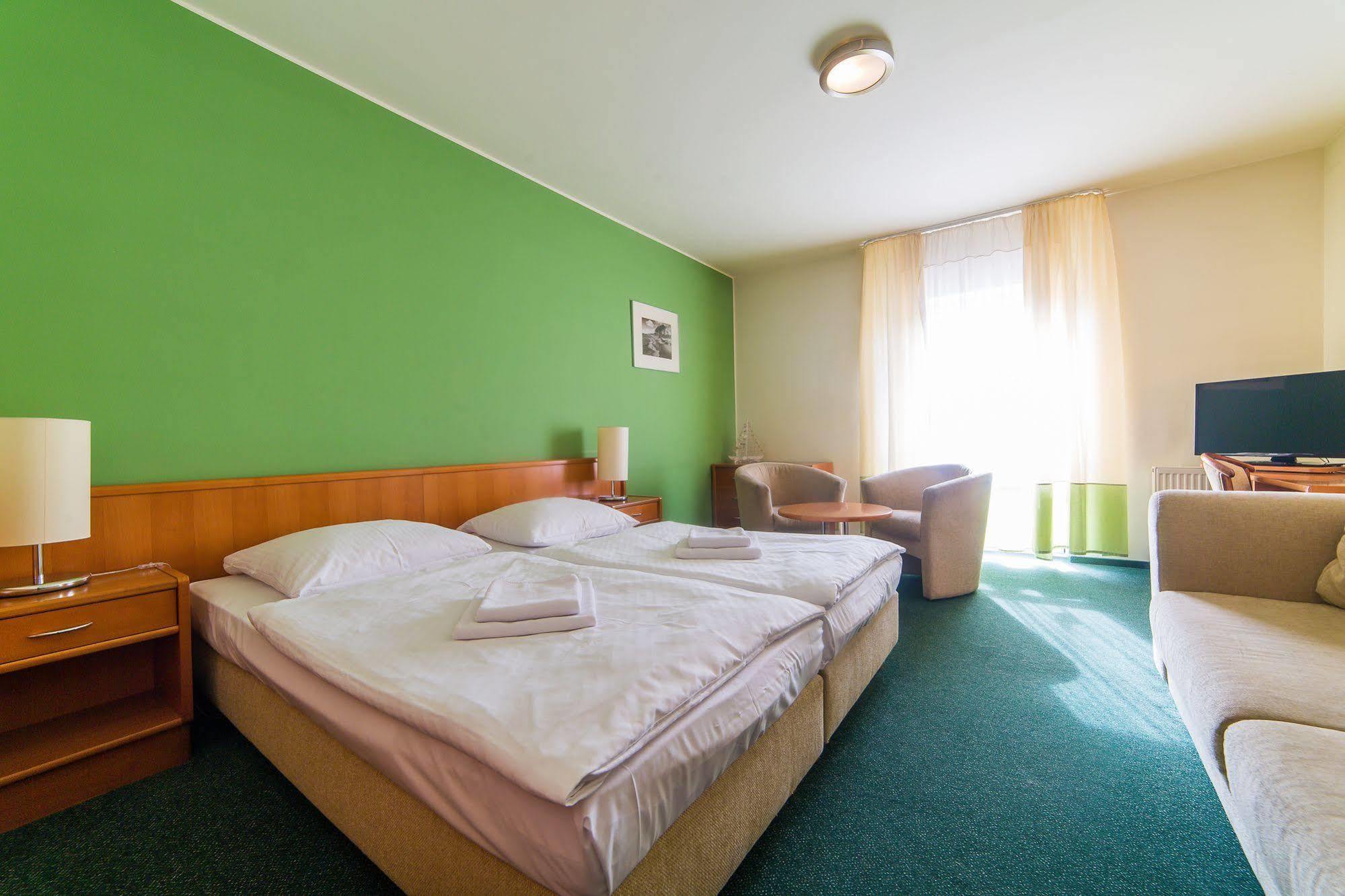Bed and Breakfast Taaakaryba à Kołobrzeg Extérieur photo